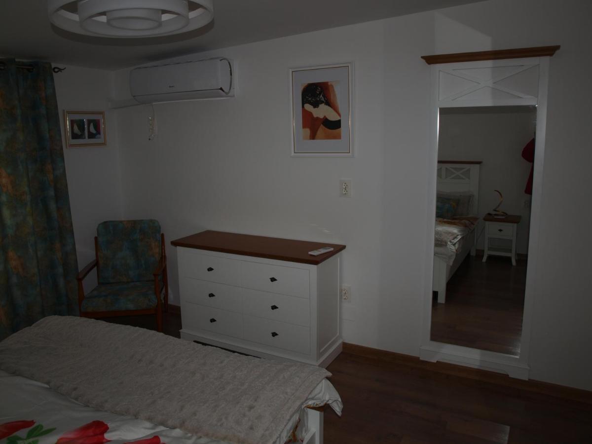 Amavera Apartment Târgu Jiu Exteriér fotografie