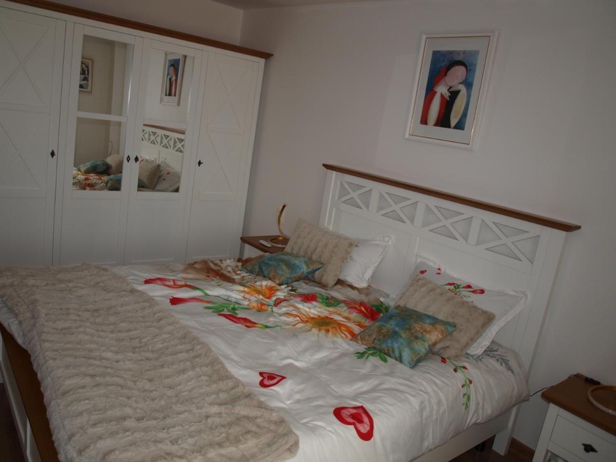Amavera Apartment Târgu Jiu Exteriér fotografie