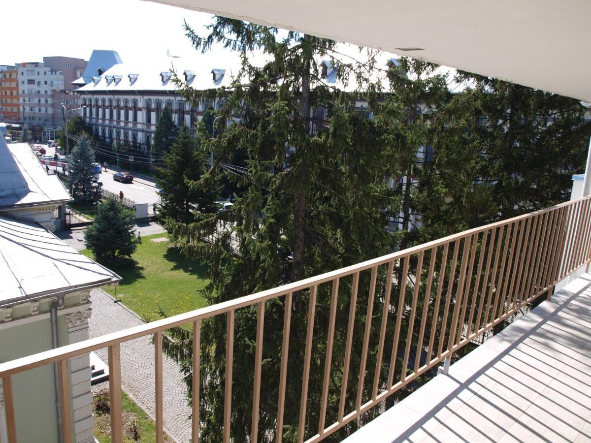 Amavera Apartment Târgu Jiu Exteriér fotografie